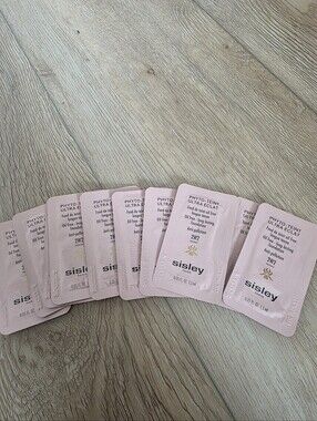 10 Pcs Sisley Phyto-Teint Ultra Éclat foundation packets shade 2W2 Desert